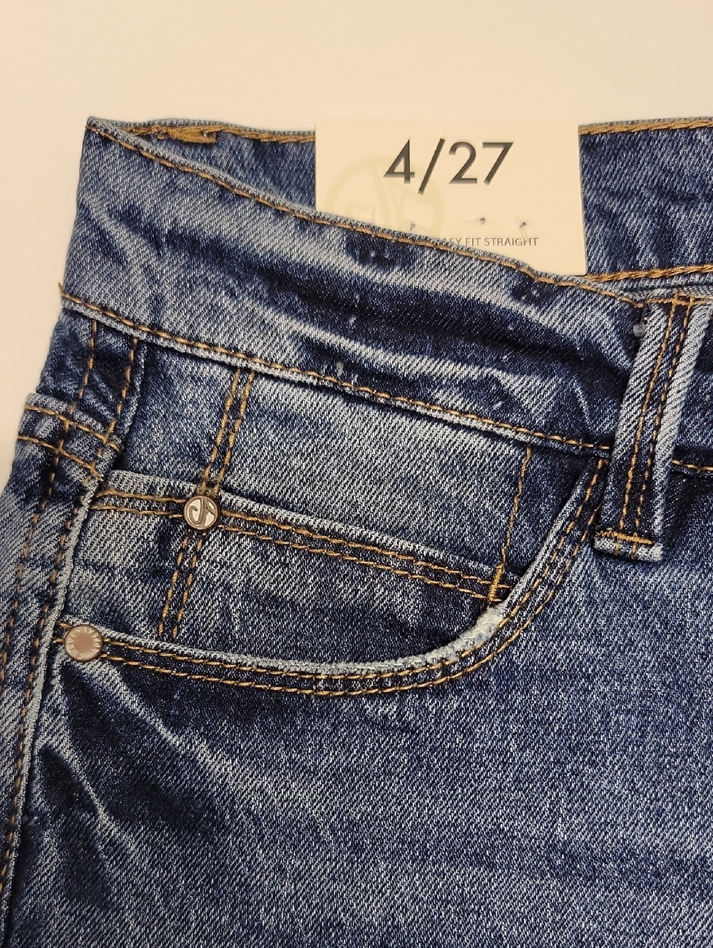 CURVE APPEAL NWT CUFFED HEM EASY FIT JEANS SIZE 4 / 27 - Picture 8 of 16